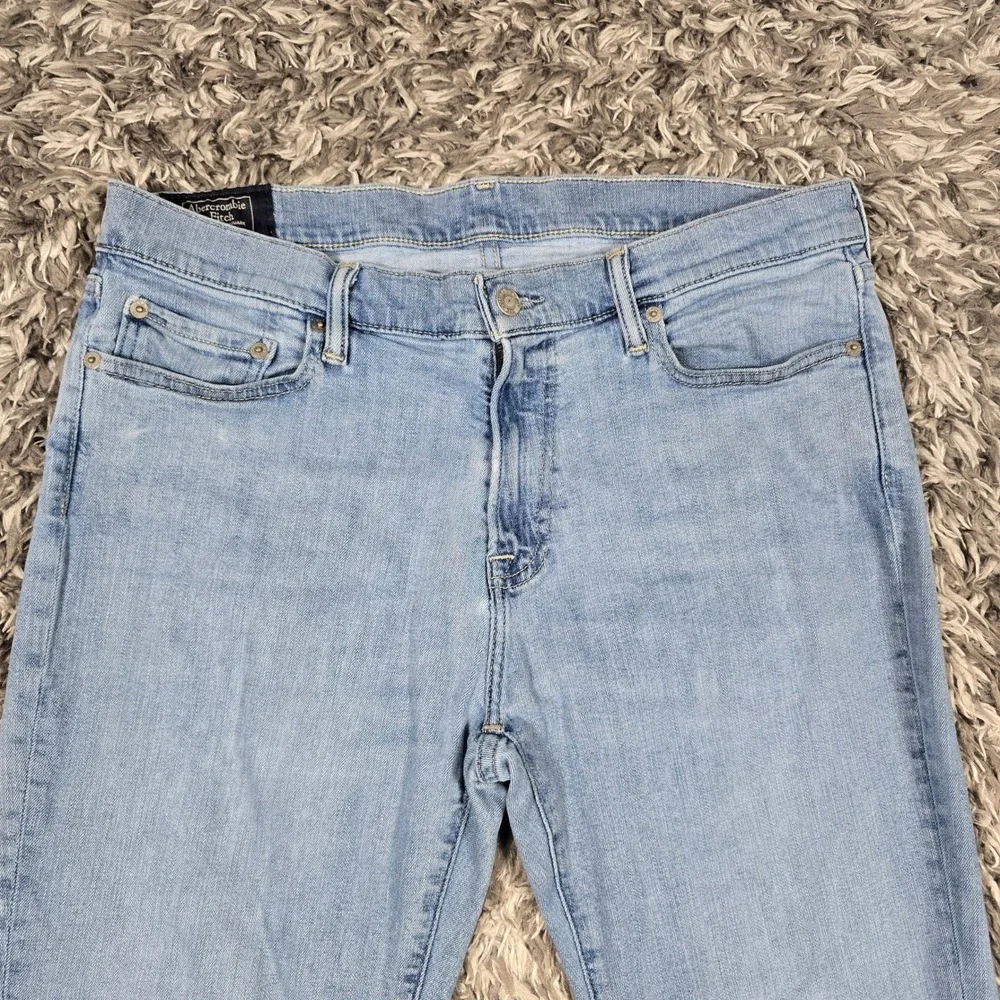 Abercrombie & Fitch Rustin Athletic Slim Jeans Mens 34x32 Light Wash Stretch